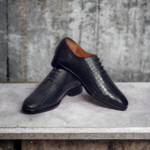 Wholecut shoes